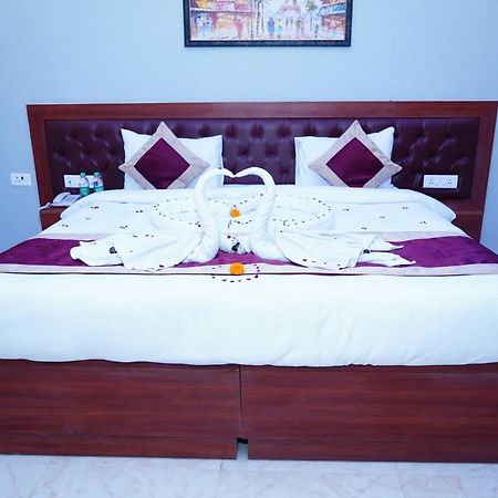 Expomart Inn Greater Noida Habitación foto