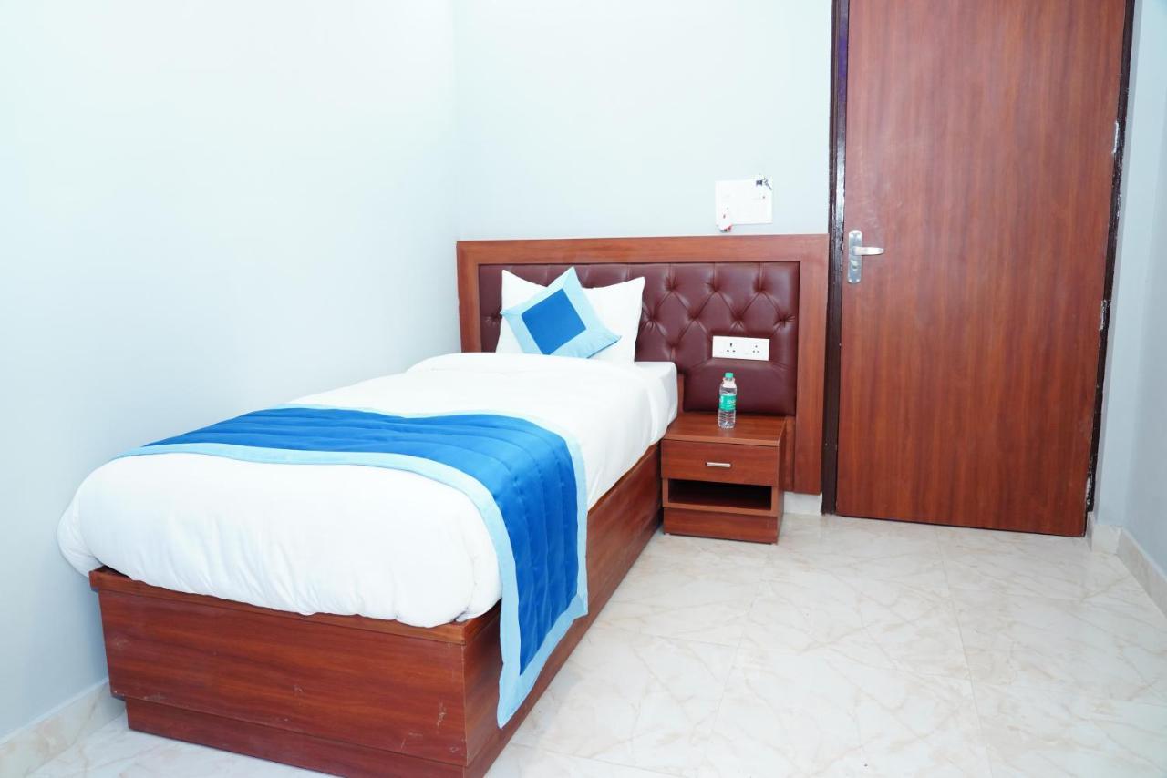 Expomart Inn Greater Noida Exterior foto
