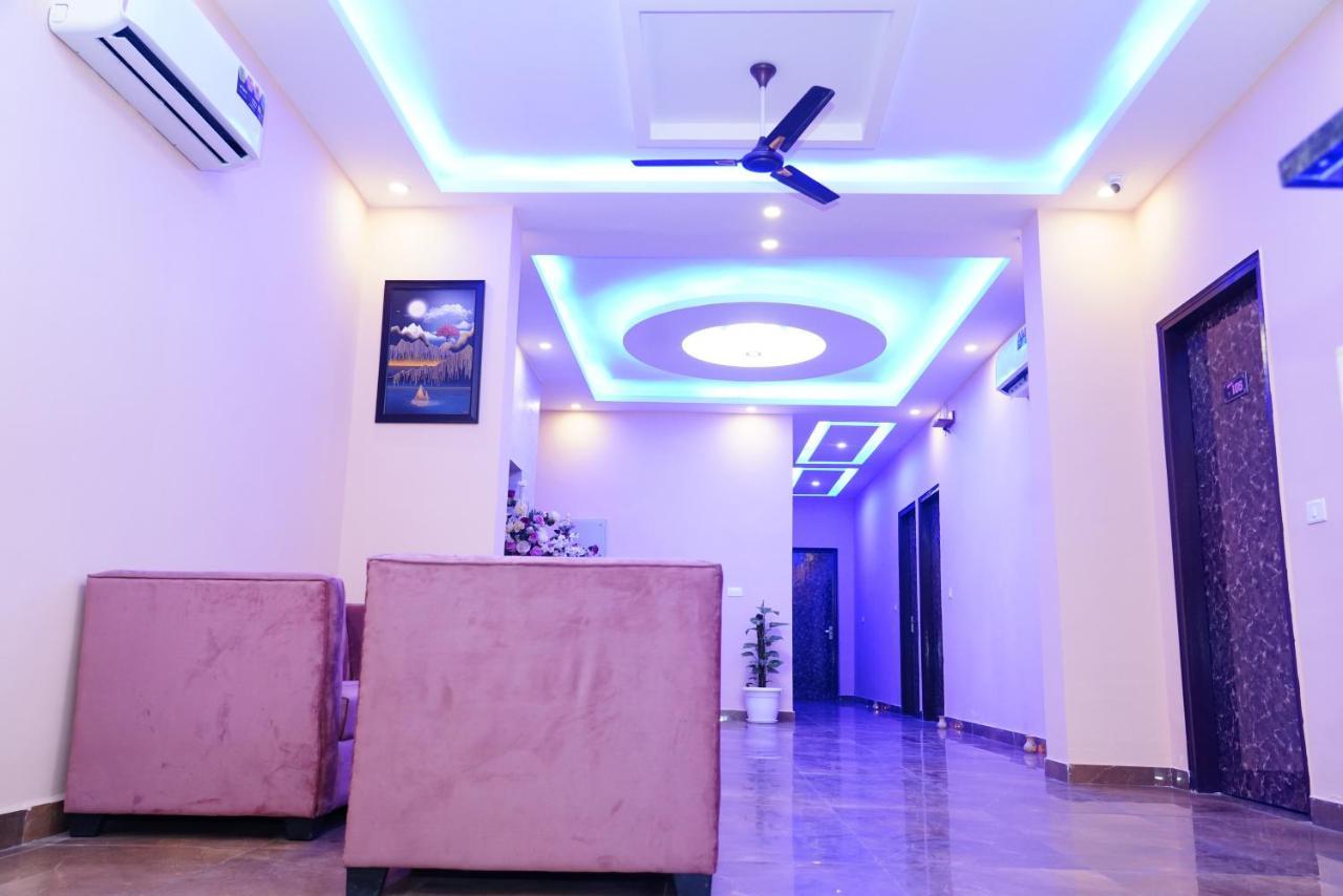 Expomart Inn Greater Noida Exterior foto