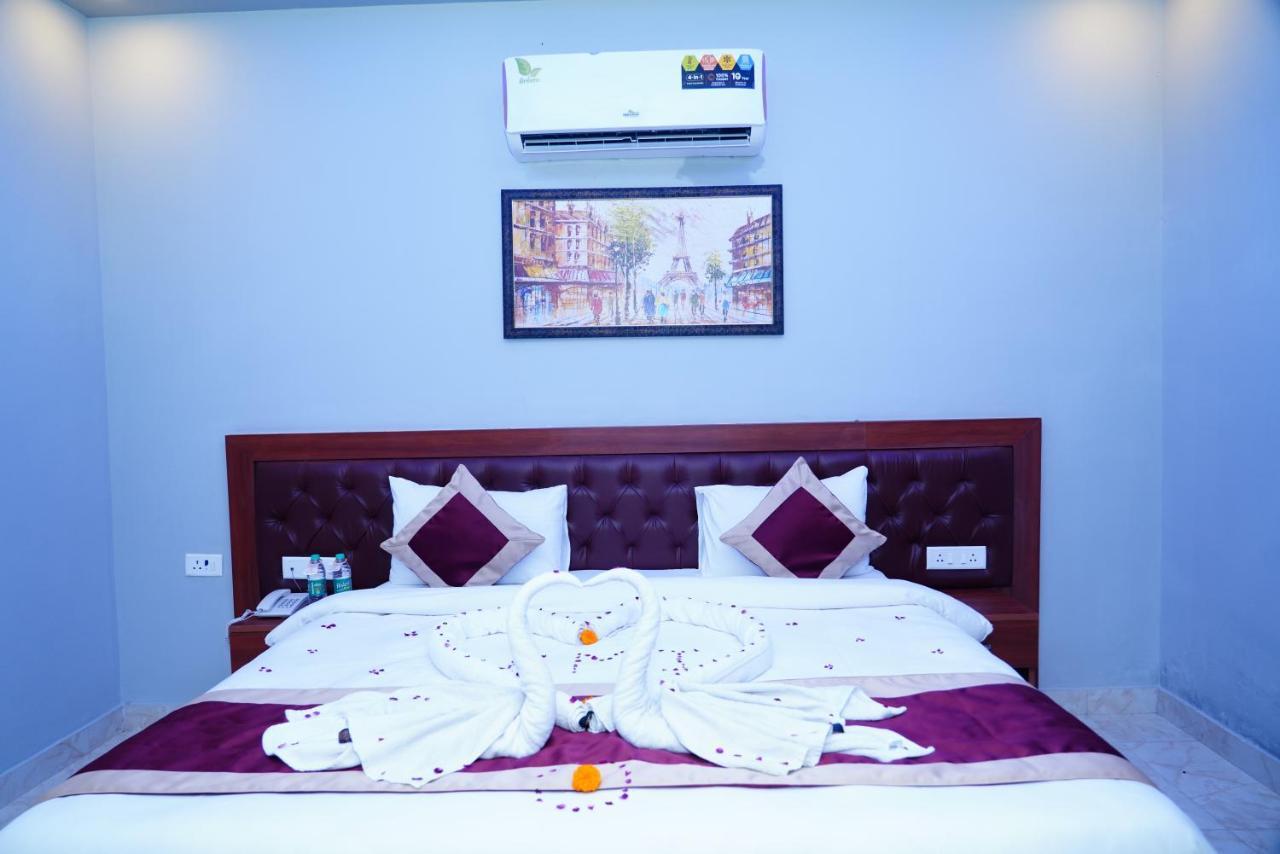Expomart Inn Greater Noida Exterior foto
